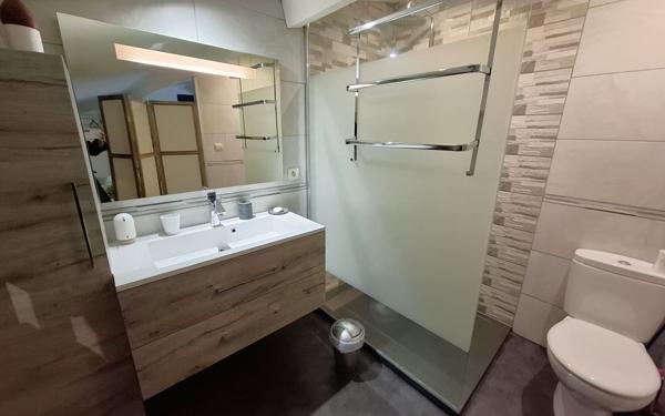 Maison à vendre    5 pièces •  Médis