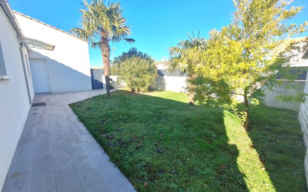 Maison à vendre    5 pièces •  Médis