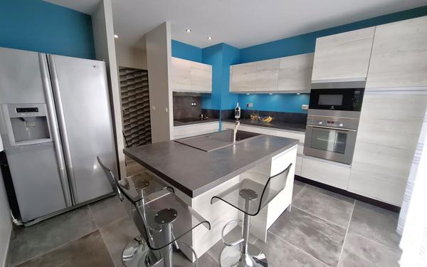 Maison à vendre    5 pièces •  Médis