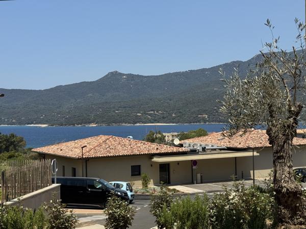 Propriano (20110) Magnifique T3 avec vue mer, emplacement de rêve à deux pas de la plage à Propriano
