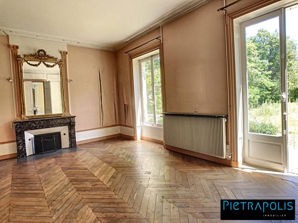 SAINT GEORGES DE RENEINS CENTRE PLATEAU A AMENAGER DANS DEMEURE DE CARACTERE