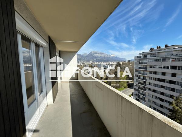 Location Appartement 4 pièces 84 m² - 7 RUE PAUL CLAUDEL Grenoble 38100