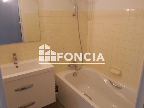 Location Appartement 4 pièces 84 m² - 7 RUE PAUL CLAUDEL Grenoble 38100