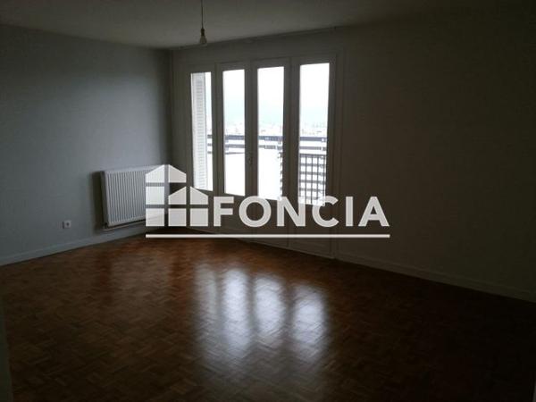 Location Appartement 4 pièces 84 m² - 7 RUE PAUL CLAUDEL Grenoble 38100