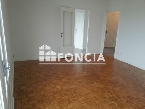 Location Appartement 4 pièces 84 m² - 7 RUE PAUL CLAUDEL Grenoble 38100