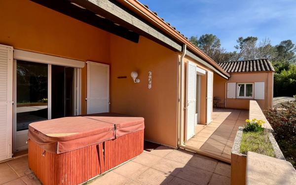 Maison à vendre    4 pièces •  Saint-Clément-de-Rivière