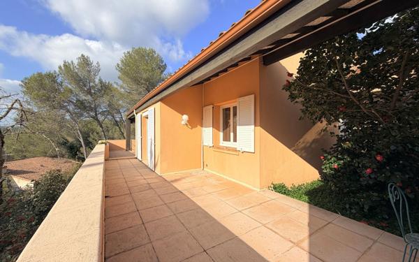 Maison à vendre    4 pièces •  Saint-Clément-de-Rivière