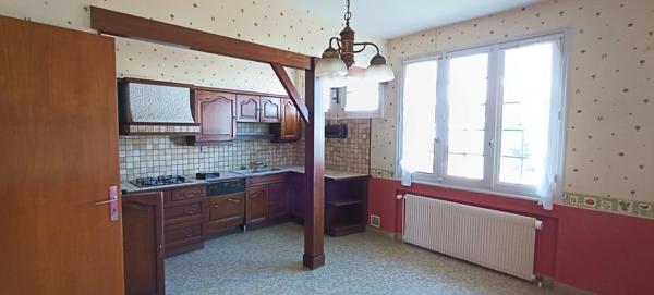 Maison à vendre 8 pièces ISSOIRE (63)