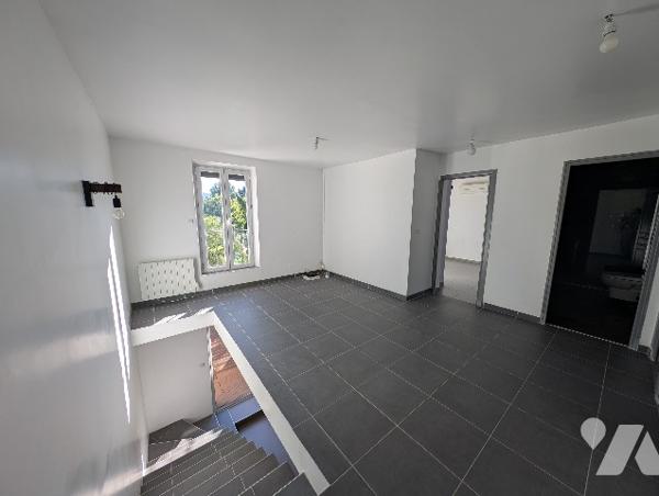 BOURG LES VALENCE - Maison années 30, T5, 130 m²