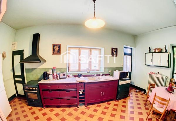 Maison de ville 12 pièces avec jardin