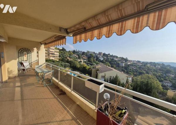 À vendre – Bel appartement 4 pièces avec terrasse vue mer et deux garages – Proche commodités