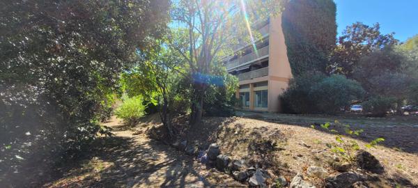 Appartement Peymeinade 1 pièce, terrasse