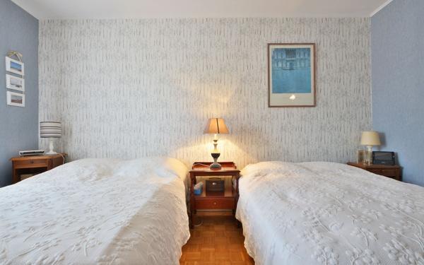 Maison à vendre    3 pièces •  Rue