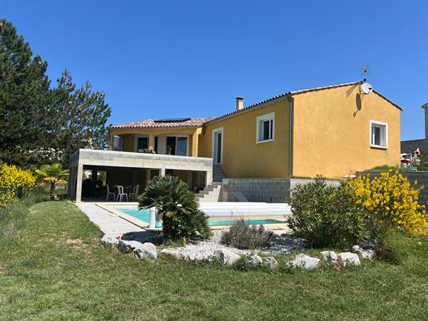 Maison Salignac 4 pièce(s) 125 m2 Maison individuelle avec piscine et vue imprenable Secteur recherché