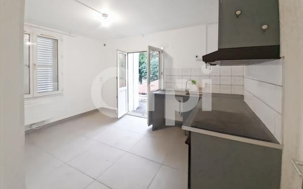 Appartement à louer    3 pièces •  Nanteuil-le-Haudouin