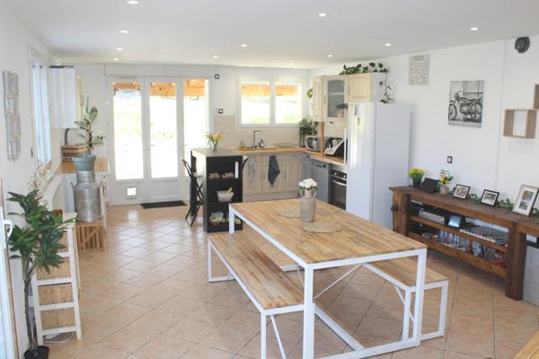Dpt Ain (01), à vendre CHAVANNES SUR SURAN maison P6