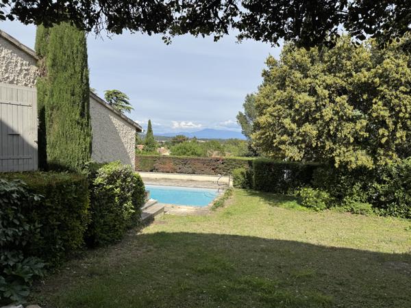 Villeneuve-lès-Avignon (30400) Maison familiale avec vue