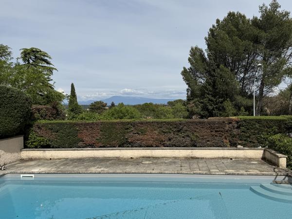 Villeneuve-lès-Avignon (30400) Maison familiale avec vue