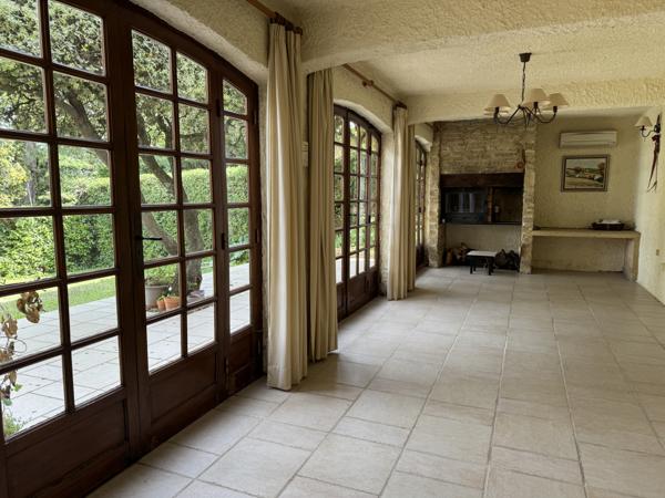 Villeneuve-lès-Avignon (30400) Maison familiale avec vue