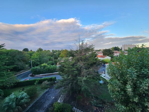 T1 MEUBLE - 640 € CC / MOIS - TALENCE BAGATELLE