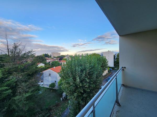 T1 MEUBLE - 640 € CC / MOIS - TALENCE BAGATELLE
