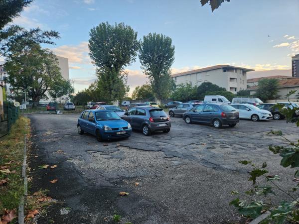 T1 MEUBLE - 640 € CC / MOIS - TALENCE BAGATELLE