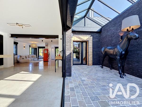 Maison (prestige) à vendre 5 pièces 220 m² Saint-Fuscien