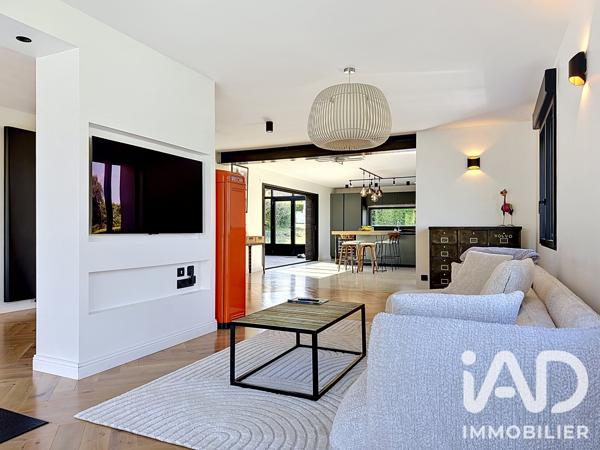 Maison (prestige) à vendre 5 pièces 220 m² Saint-Fuscien
