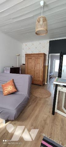 Merville, au sein d'une copropriété entretenue, bel appartement en rez-de-chaussée avec jardine...
