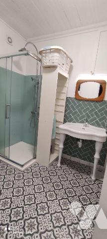 Merville, au sein d'une copropriété entretenue, bel appartement en rez-de-chaussée avec jardine...
