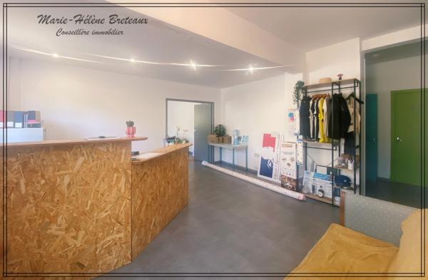 Local/bureau à vendre  (47)Ensemble immobilier professionnel de 1 880 m² à Barbaste