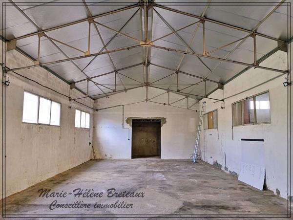 Local/bureau à vendre  (47)Ensemble immobilier professionnel de 1 880 m² à Barbaste