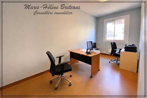 Local/bureau à vendre  (47)Ensemble immobilier professionnel de 1 880 m² à Barbaste