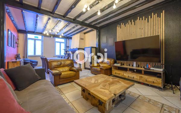 Maison à vendre    7 pièces •  Estaires