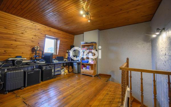 Maison à vendre    7 pièces •  Estaires