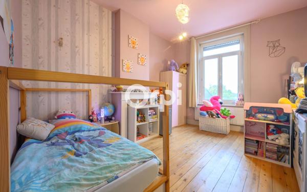 Maison à vendre    7 pièces •  Estaires