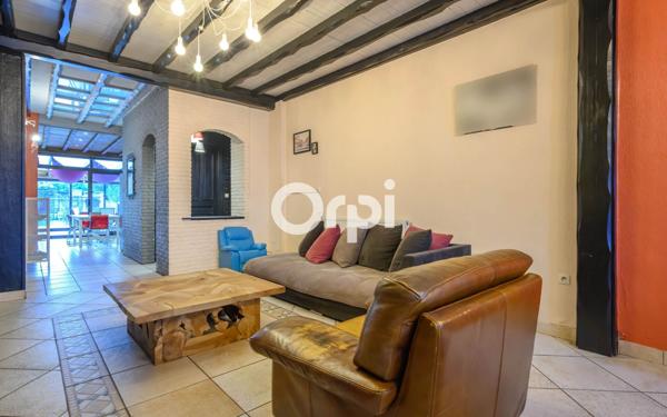 Maison à vendre    7 pièces •  Estaires