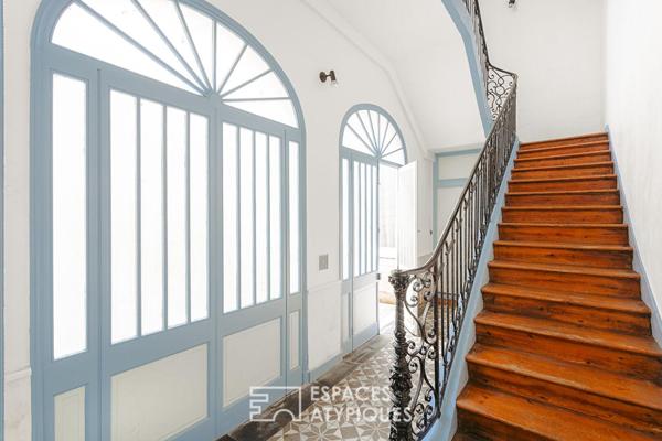 Luminosité et vastes volumes pour cet appartement de charme