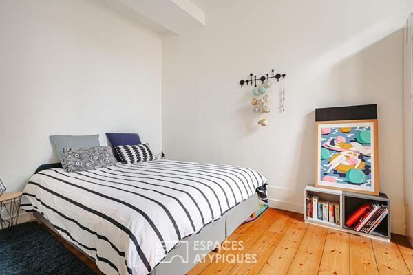 Luminosité et vastes volumes pour cet appartement de charme