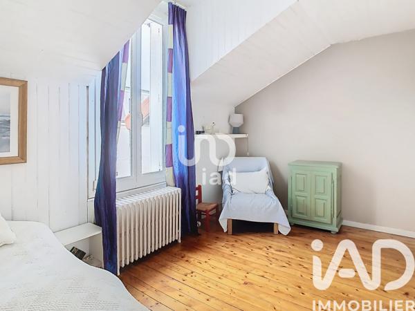 Appartement à vendre 5 pièces 132 m² Suresnes