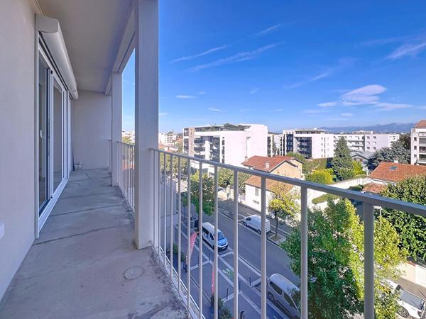 Charmant T3, vue panoramique, secteur Victor Hugo/Danton