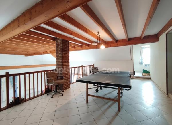 02100 NEUVILLE SAINT-AMAND - Maison de caractère au charme de l’ancien 332m2 - 4 chambres - Vie de plain-pied - Salle de réception 70 m² - Mezzanine - Grand garage