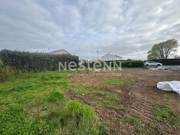 Terrain Constructible Echillais 390 m2