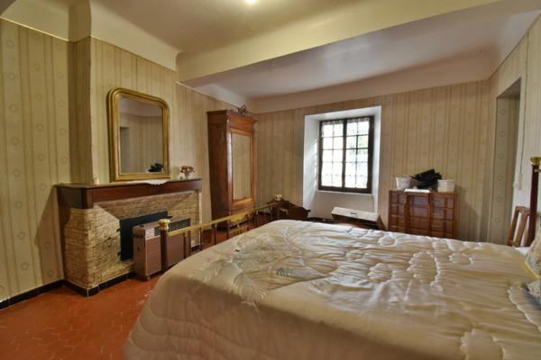 Dpt (04) Alpes de Haute Provence, MEZEL, à vendre MAISON DE VILLAGE