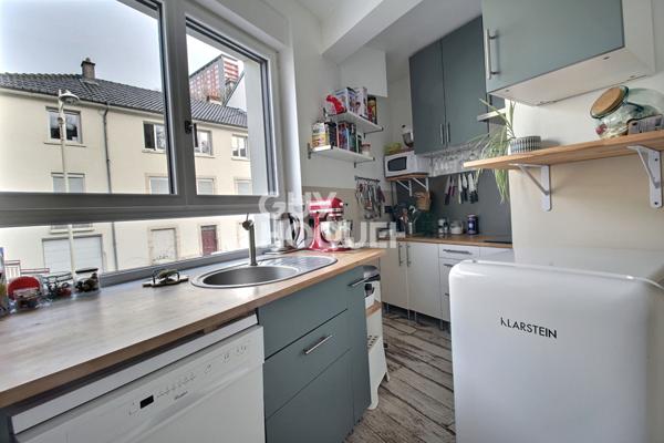 Maison à vendre à Nancy avec 4 chambres un bureau une terrasse un jardin et trois garages Rue de la Colline