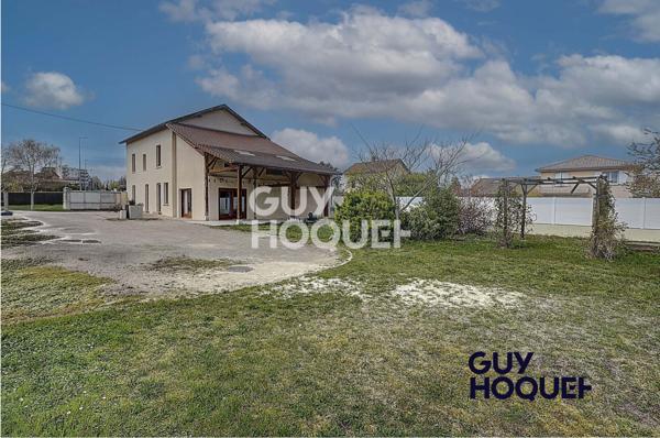 MAISON À VENDRE DE 8 PIÈCES DE 245,00 M²