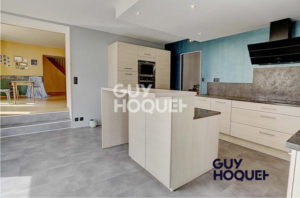 MAISON À VENDRE DE 8 PIÈCES DE 245,00 M²