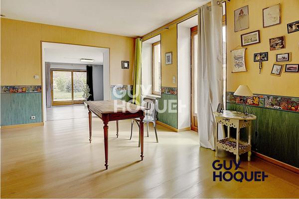 MAISON À VENDRE DE 8 PIÈCES DE 245,00 M²