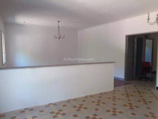 Location Appartement 3 pièces 120 m2 à Salernes
