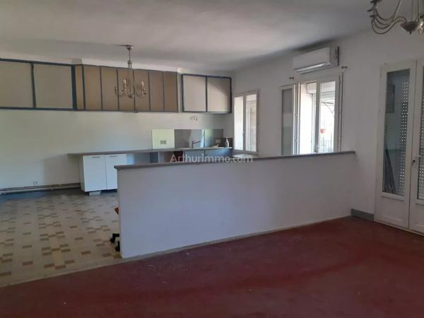 Location Appartement 3 pièces 120 m2 à Salernes